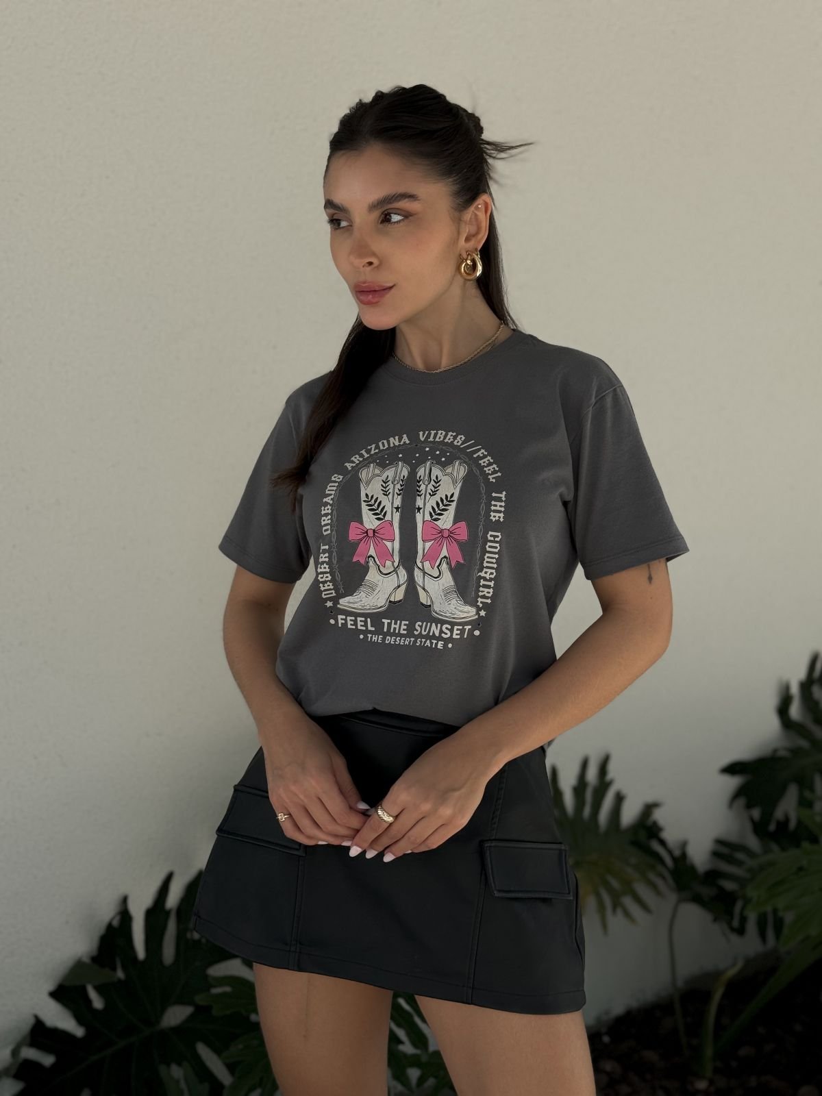 T-shirt Feminina Chumbo Feel The Sunset