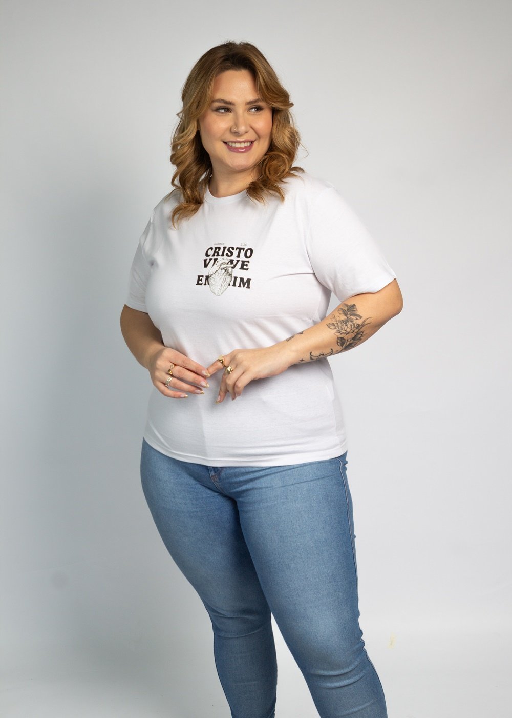 T-shirt Branca Cristo Vive Em Mim