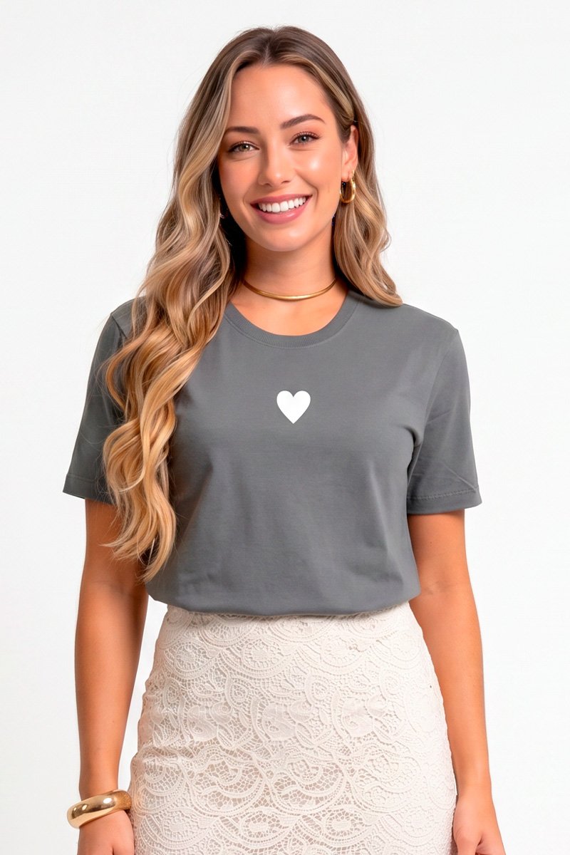 T-shirt Feminina Chumbo Coração Centralizado