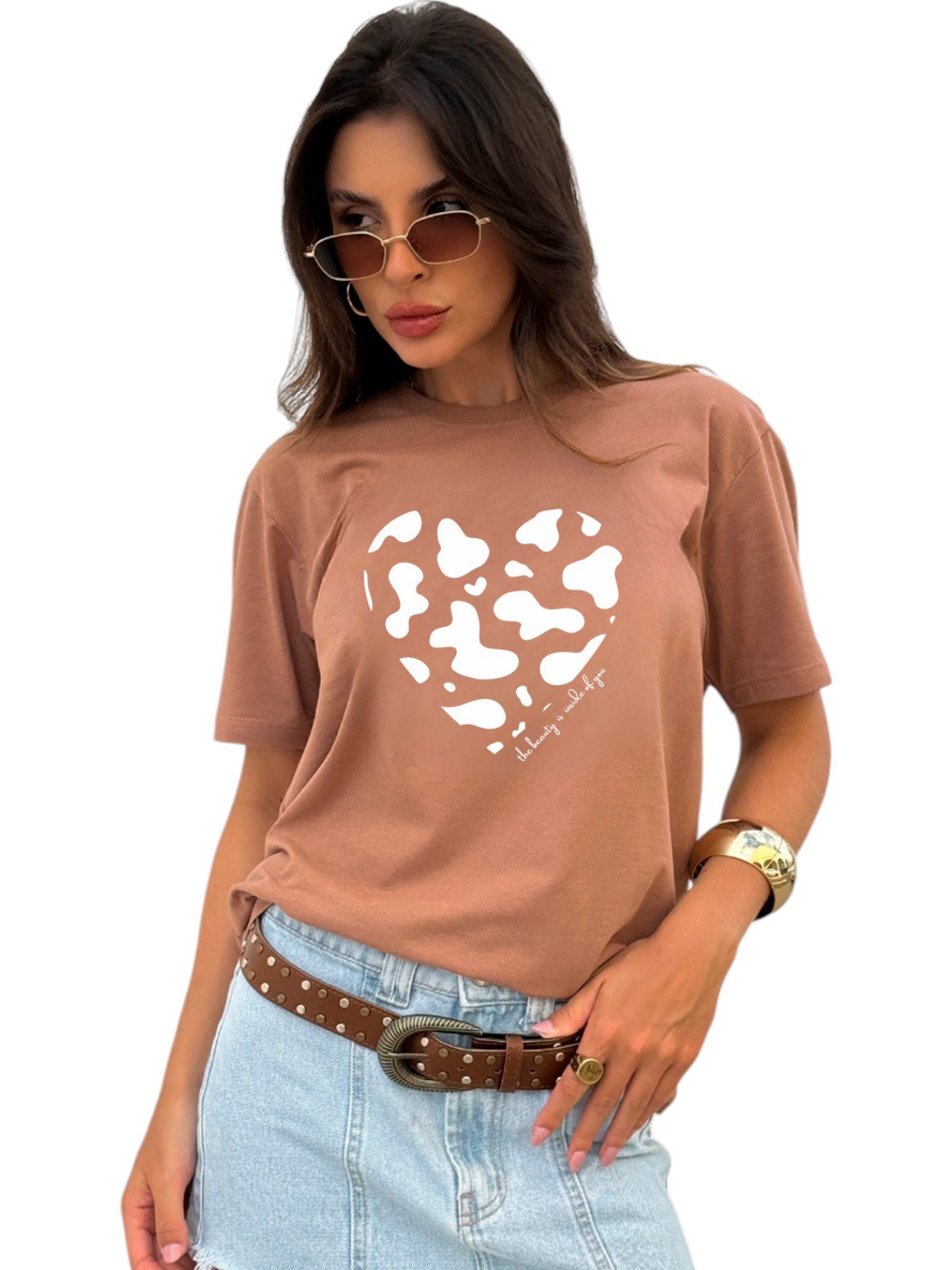 T-shirt Feminina Marrom Claro Coração The Beauty