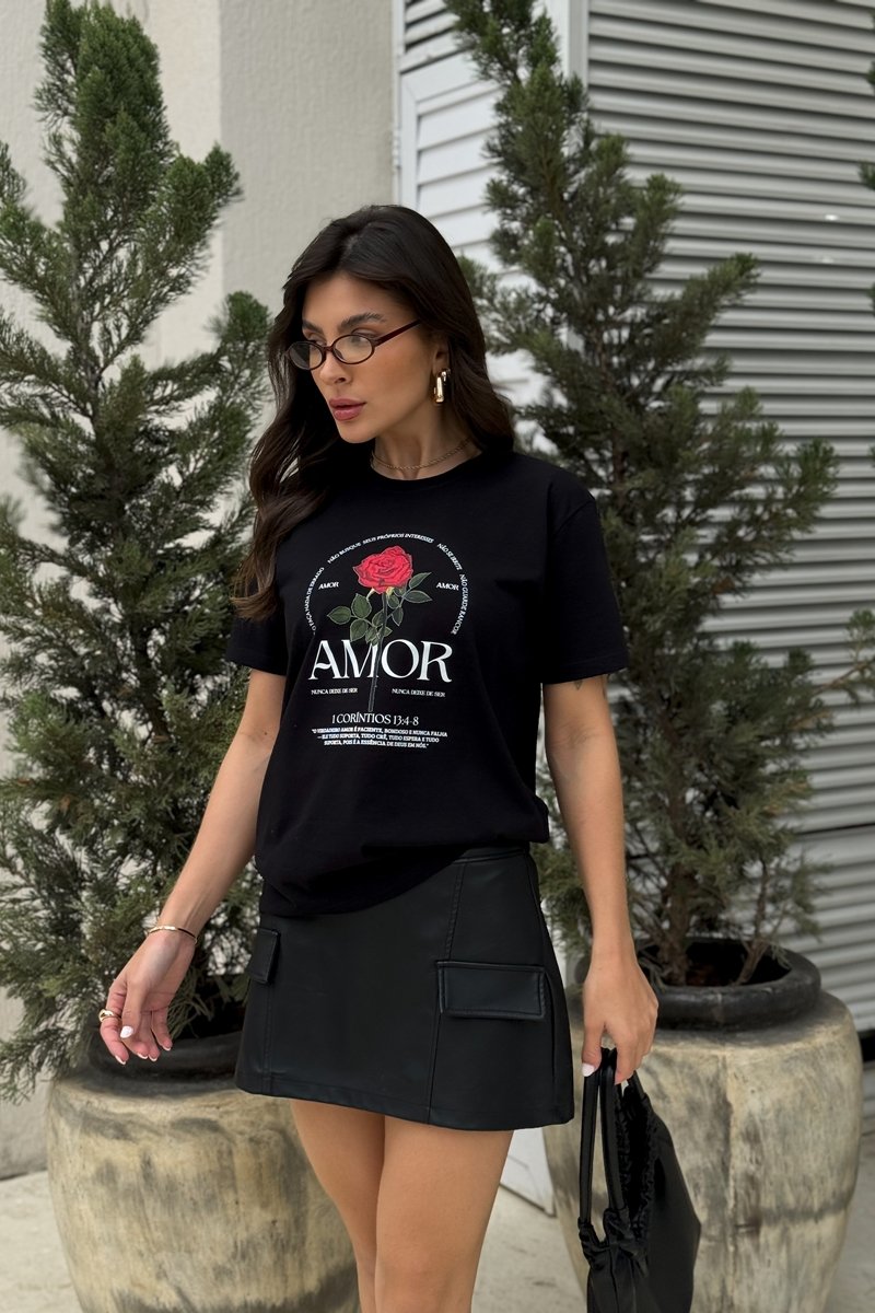 T-shirt Feminina Preta Amor