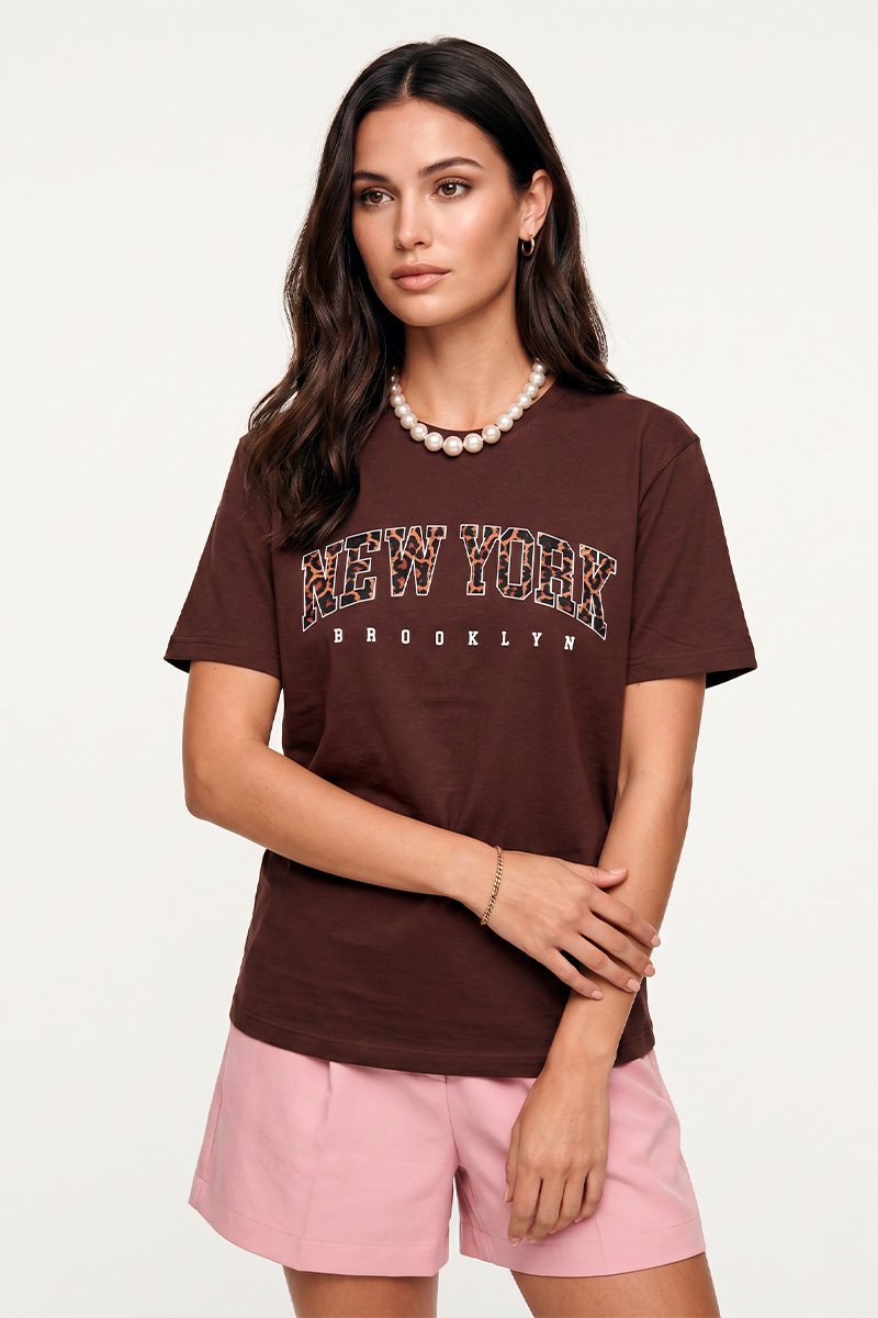 T-shirt Feminina Marrom Escuro New York Animal Print