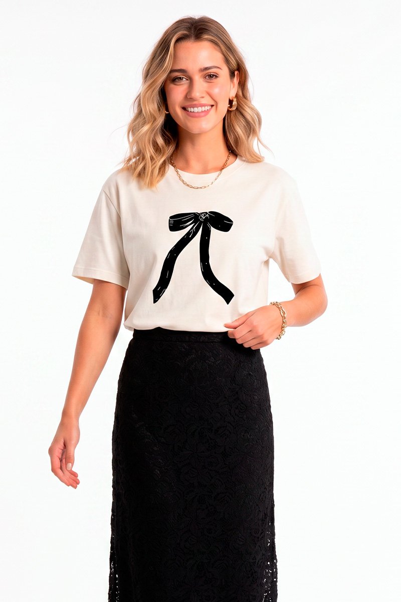 T-shirt Feminina Off Laço Preto